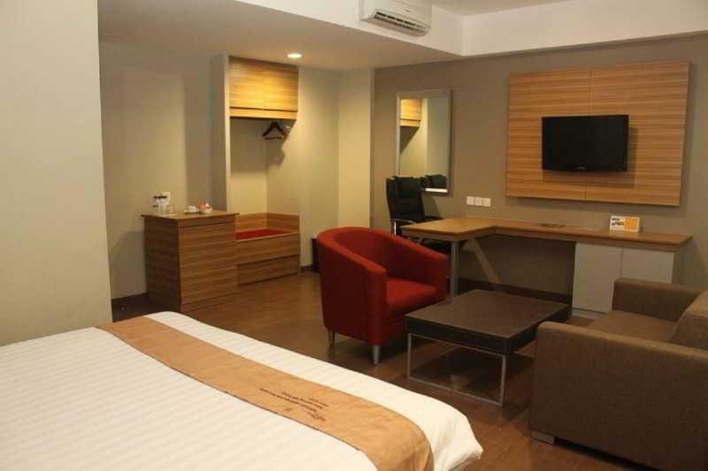 Metland Hotel Bekasi Kültér fotó