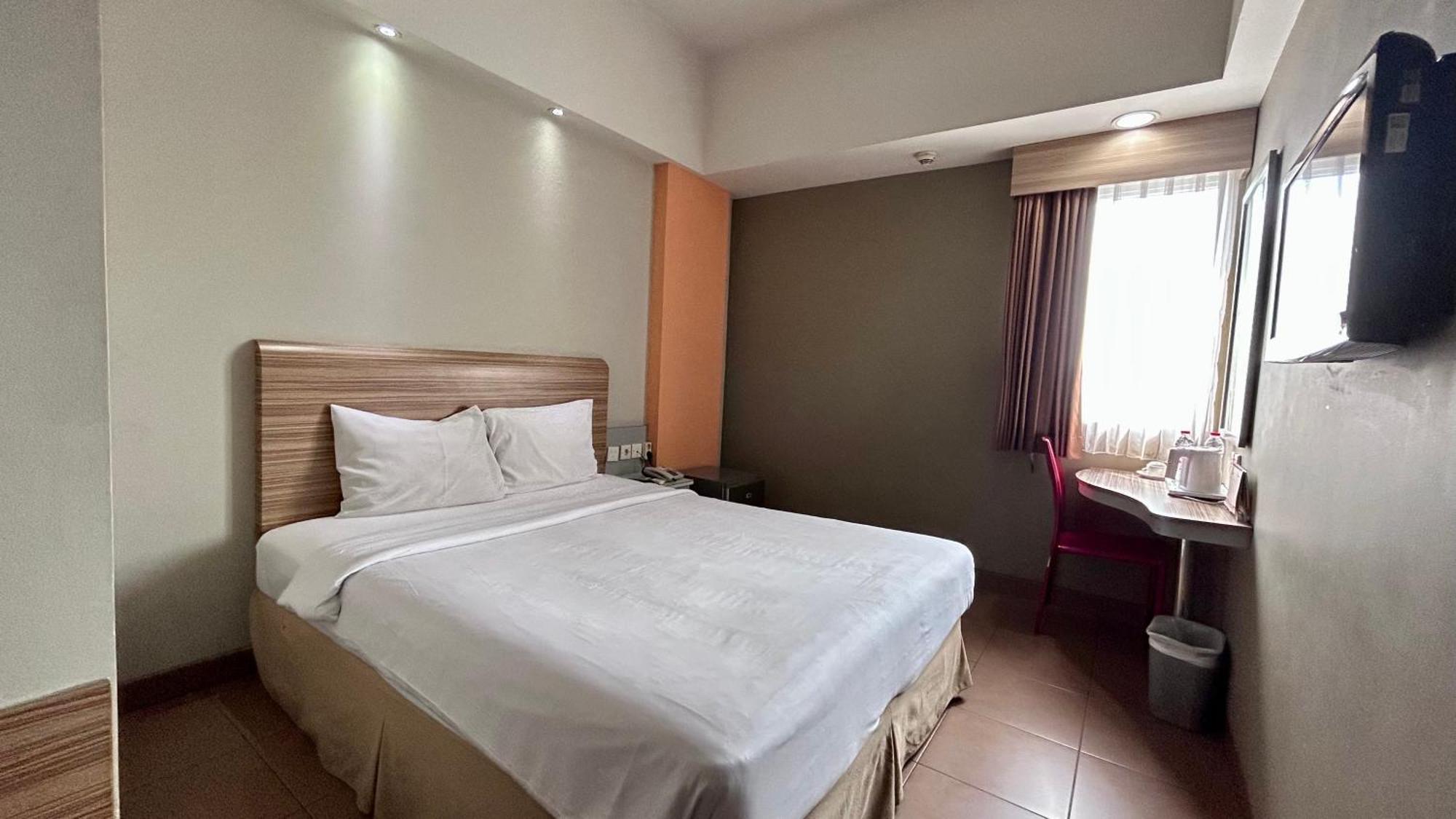Metland Hotel Bekasi Kültér fotó