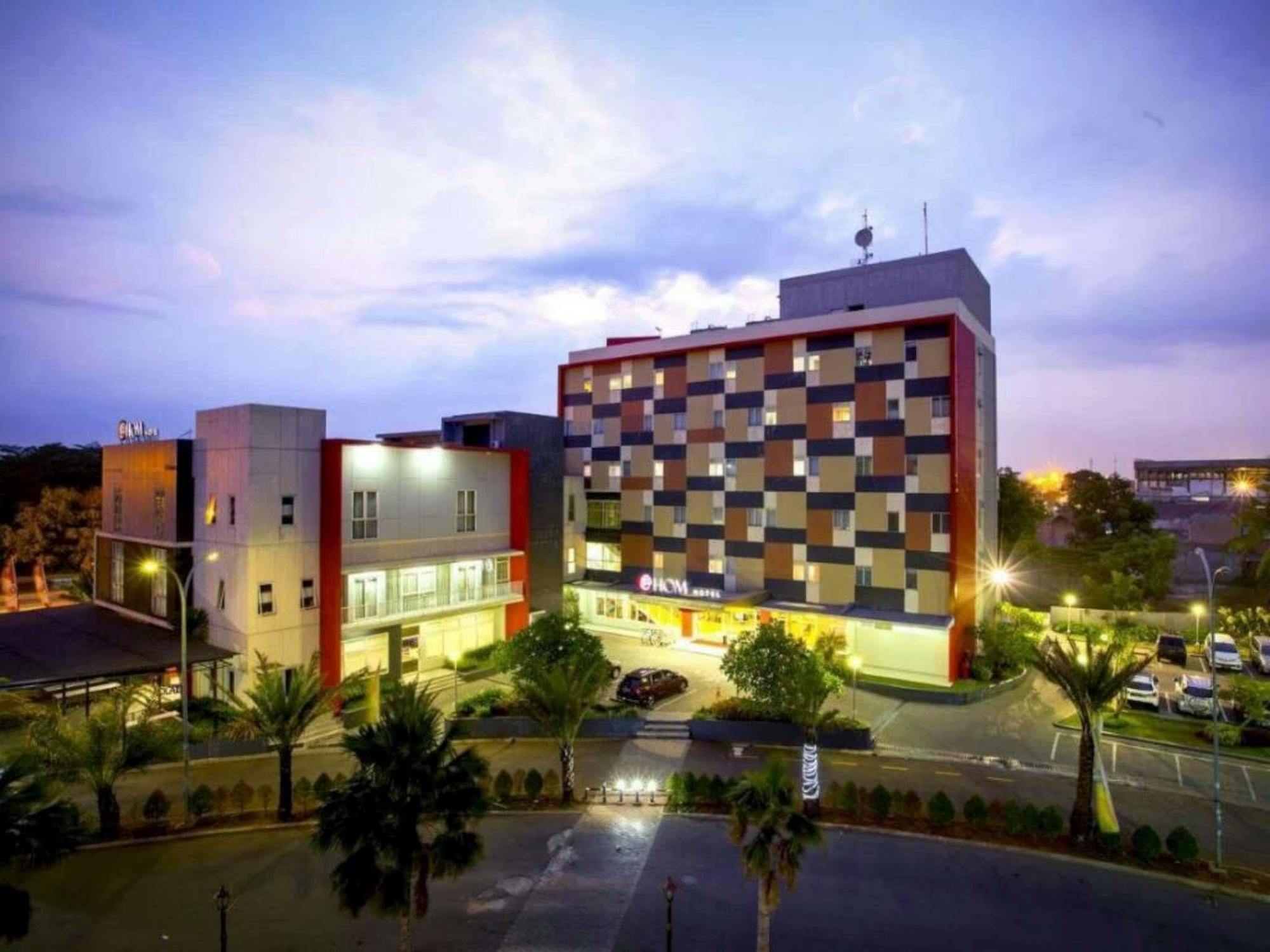 Metland Hotel Bekasi Kültér fotó